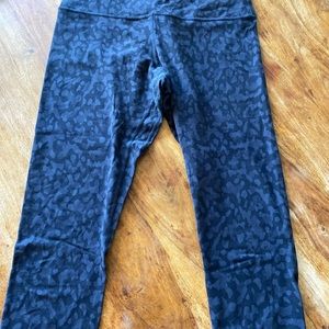 Lululemon sz 10 Align leggings